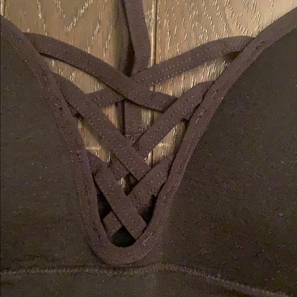 ✨3 for $20 NWOT Urban Outfitters Cage front seamless racerback bralette M - Picture 5 of 7